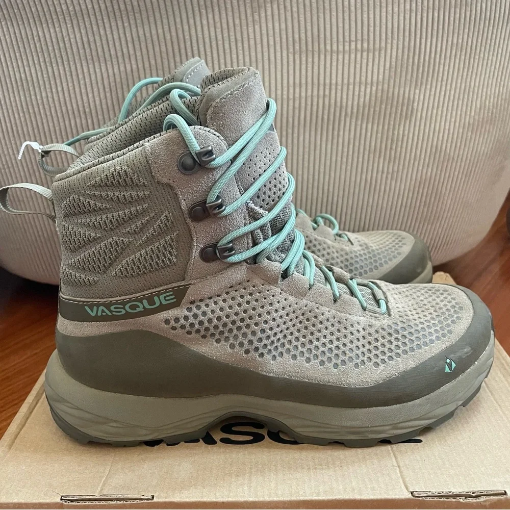 Vasque Tan and Green Boots with Durable Rubber Sole - Picture 2 of 6